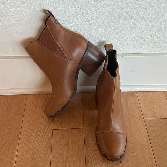 TOMS Esme Tan Leather Boots Brown Ankle Boots NEW Size 7.5 - Picture 1 of 8